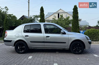 Седан Renault Clio 2005 в 
