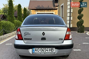 Седан Renault Clio 2005 в 