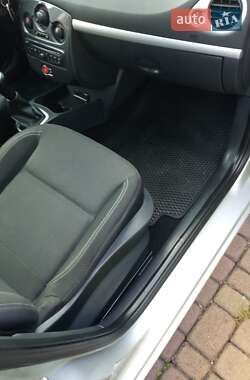 Универсал Renault Clio 2012 в 