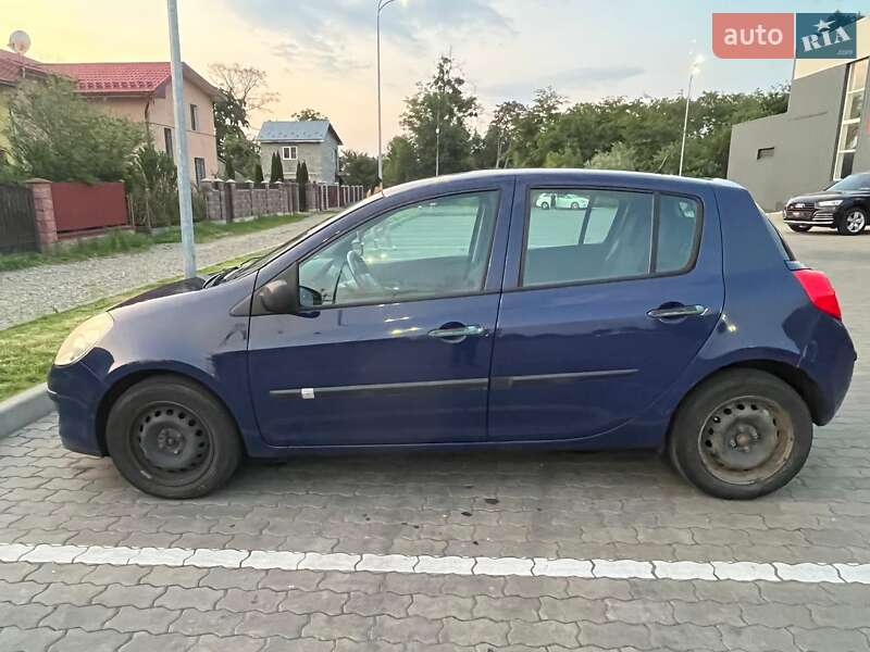 Хэтчбек Renault Clio 2008 в Львове