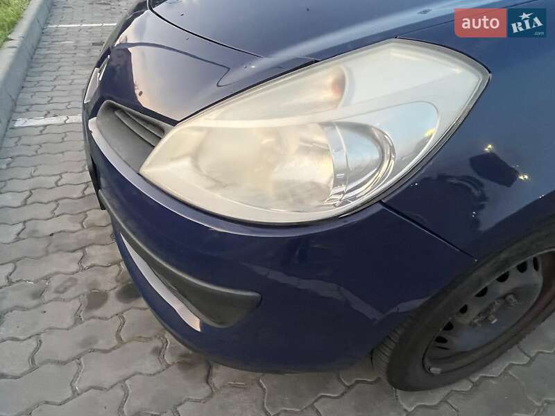 Хэтчбек Renault Clio 2008 в Львове