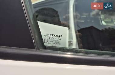 Хэтчбек Renault Clio 2014 в 