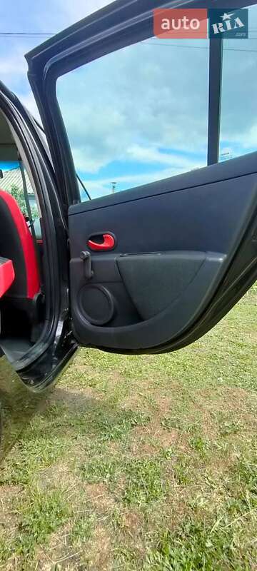 Хэтчбек Renault Clio 2008 в Синельниково