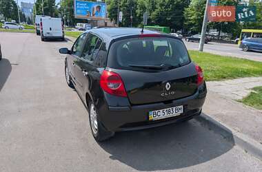 Хэтчбек Renault Clio 2008 в 