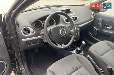 Универсал Renault Clio 2010 в 