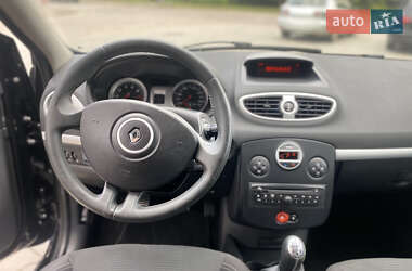 Универсал Renault Clio 2010 в 