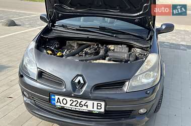 Хэтчбек Renault Clio 2009 в 