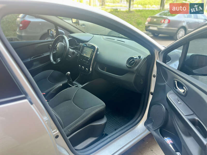 Хетчбек Renault Clio 2013 в Івано-Франківську