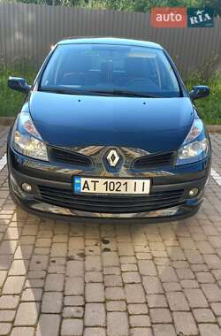Хэтчбек Renault Clio 2008 в 