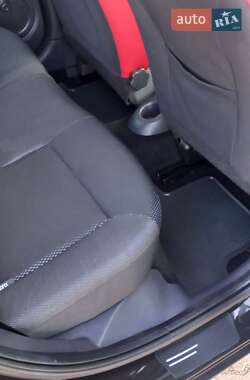 Хэтчбек Renault Clio 2008 в 