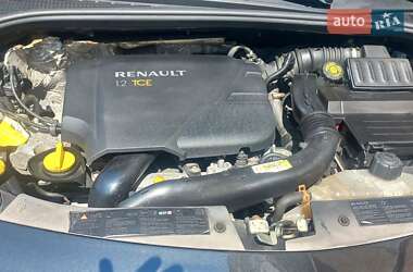 Хэтчбек Renault Clio 2008 в 