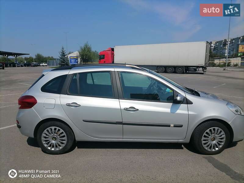 Универсал Renault Clio 2009 в Ивано-Франковске