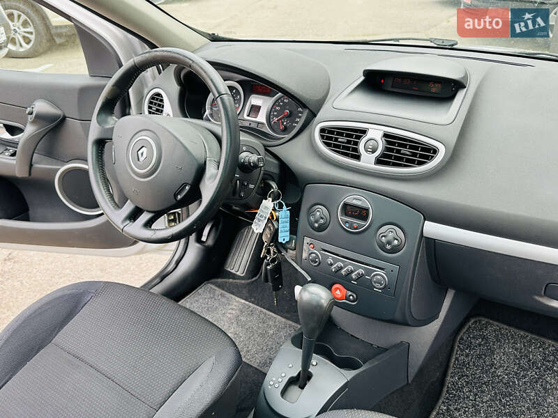 Хэтчбек Renault Clio 2006 в Харькове