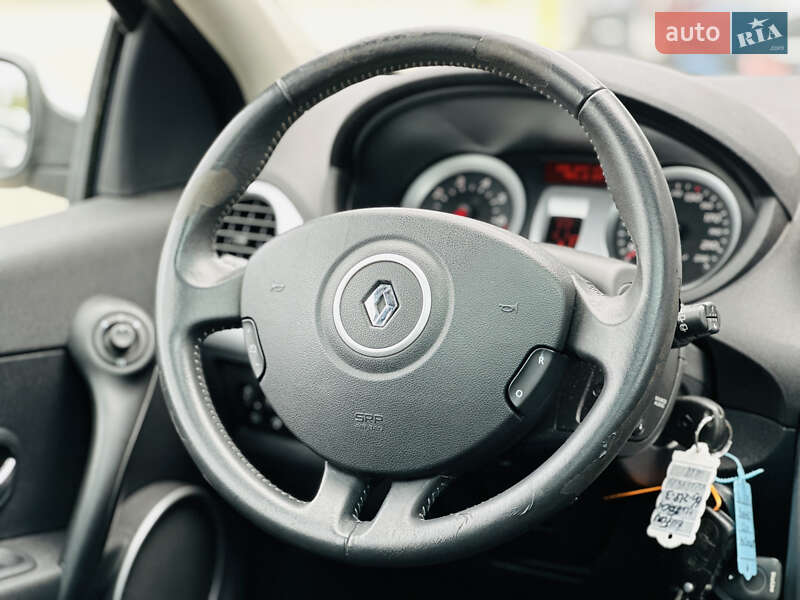 Хэтчбек Renault Clio 2006 в Харькове