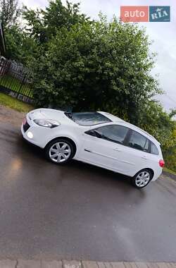 Универсал Renault Clio 2011 в Луцке