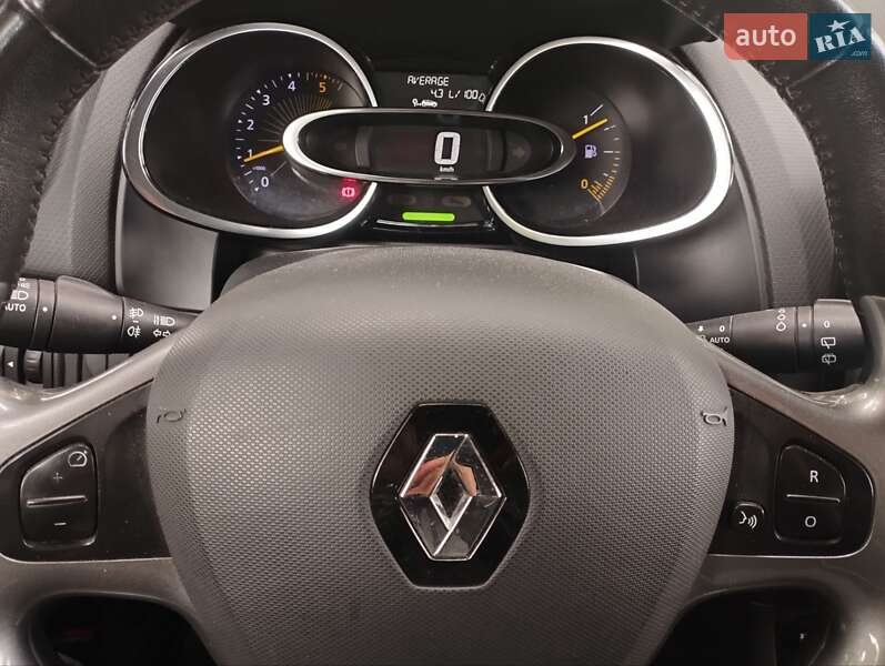Универсал Renault Clio 2015 в Ровно