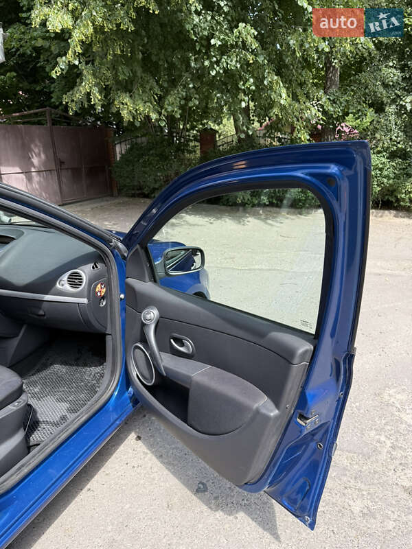 Хэтчбек Renault Clio 2008 в Львове