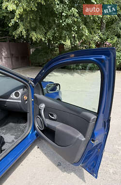 Хэтчбек Renault Clio 2008 в 