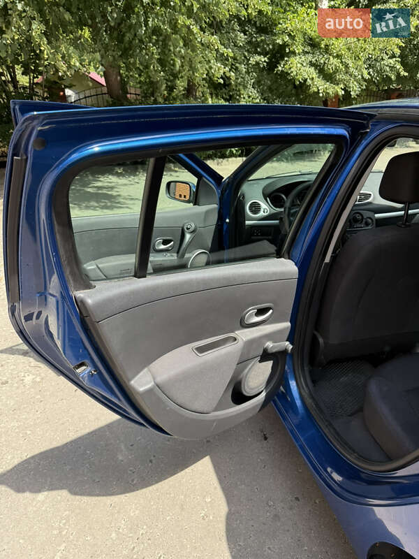 Хэтчбек Renault Clio 2008 в Львове фото 25 Хэтчбек Renault Clio 2008 в Львове