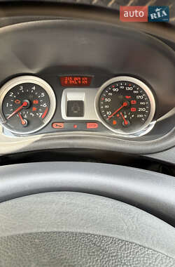 Хэтчбек Renault Clio 2008 в 