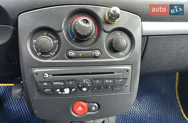 Универсал Renault Clio 2010 в 