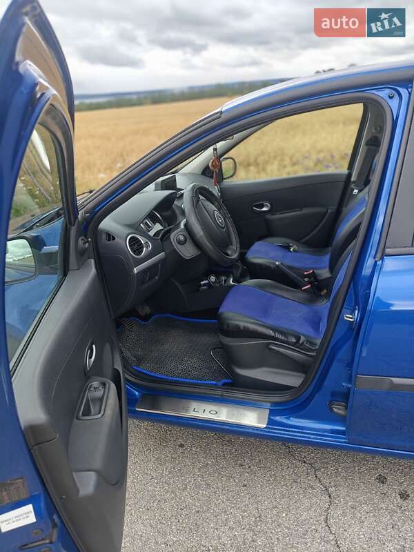 Хетчбек Renault Clio 2011 в Запоріжжі