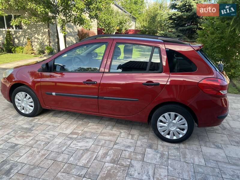 Универсал Renault Clio 2009 в Дубно