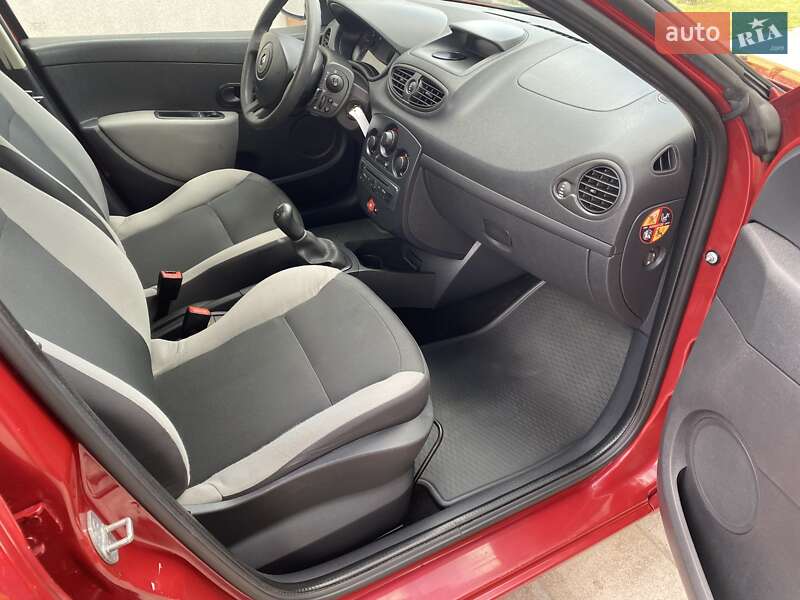Универсал Renault Clio 2009 в Дубно
