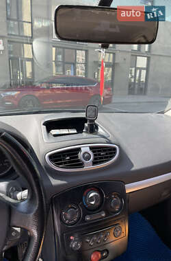 Хэтчбек Renault Clio 2008 в 