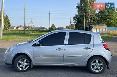 Хетчбек Renault Clio 2011 в 