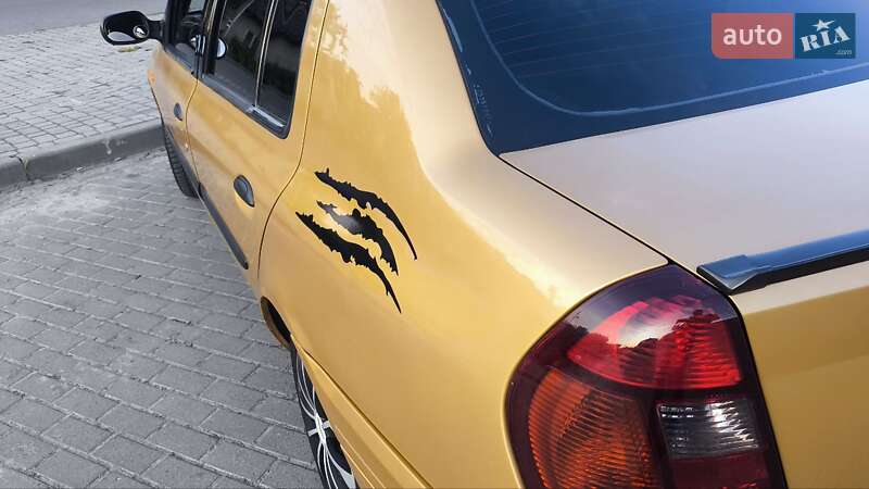 Хэтчбек Renault Clio 2001 в Львове фото 5 Хэтчбек Renault Clio 2001 в Львове
