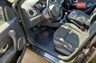Универсал Renault Clio 2010 в 