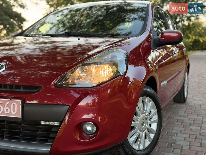 Хетчбек Renault Clio 2010 в Кропивницькому