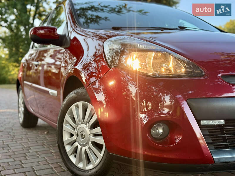 Хетчбек Renault Clio 2010 в Кропивницькому