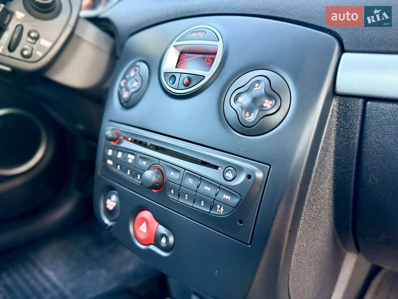 Хетчбек Renault Clio 2010 в Кропивницькому