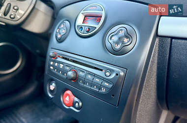 Хэтчбек Renault Clio 2010 в 