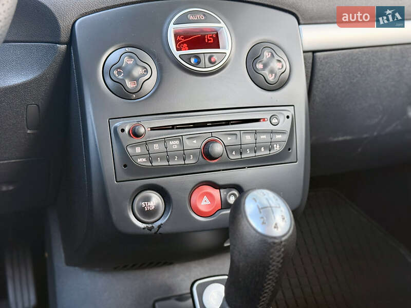 Хетчбек Renault Clio 2010 в Кропивницькому