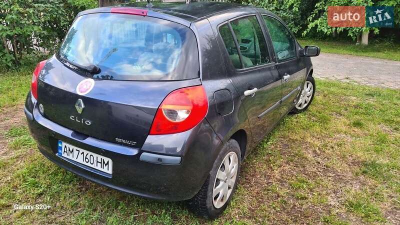 Хэтчбек Renault Clio 2007 в Борисполе