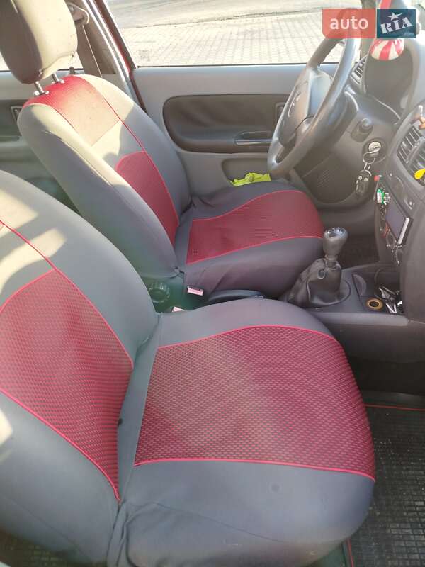 Седан Renault Clio 2007 в Броварах