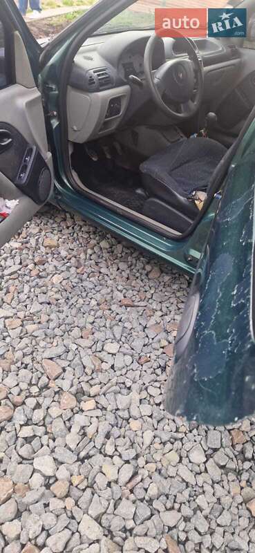 Хэтчбек Renault Clio 2003 в Львове фото 2 Хэтчбек Renault Clio 2003 в Львове