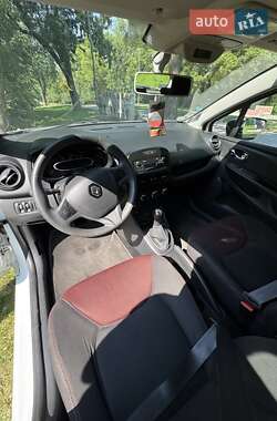 Хэтчбек Renault Clio 2013 в 