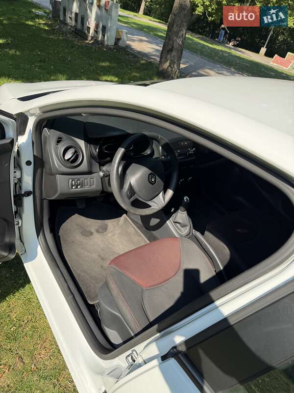 Хэтчбек Renault Clio 2013 в Киеве