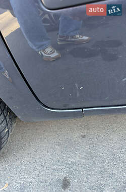 Хэтчбек Renault Clio 2005 в 