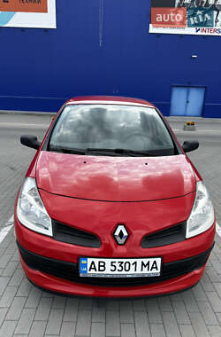 Хэтчбек Renault Clio 2008 в 
