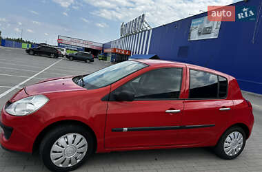Хэтчбек Renault Clio 2008 в 