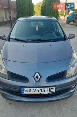 Хетчбек Renault Clio 2006 в Дунаївцях