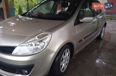 Хетчбек Renault Clio 2007 в Шепетівці