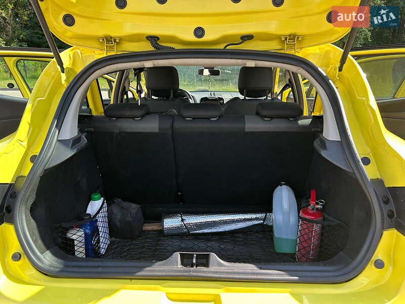 Хэтчбек Renault Clio 2012 в Чернигове
