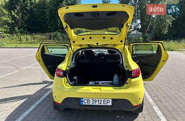Хэтчбек Renault Clio 2012 в 