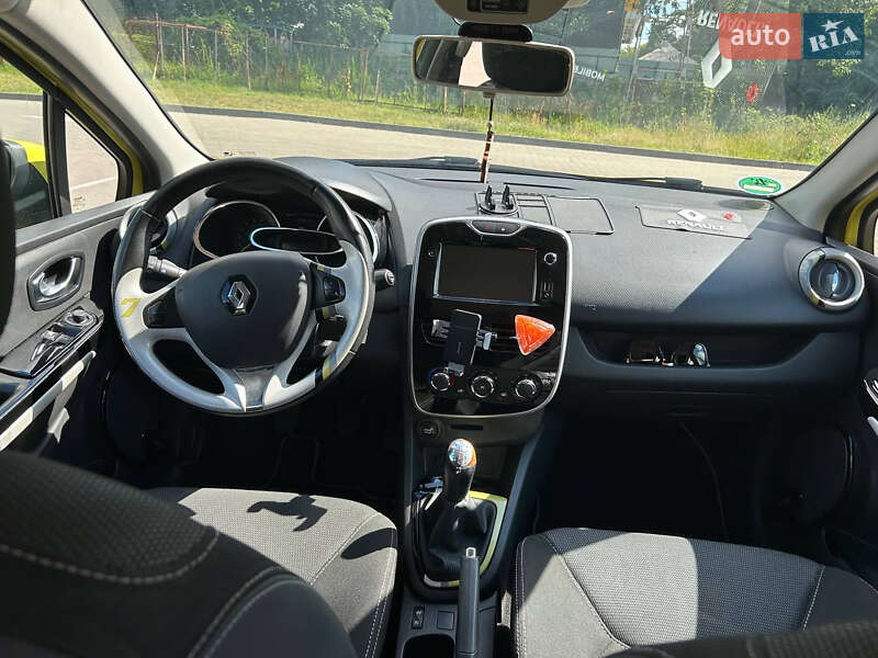 Хэтчбек Renault Clio 2012 в Чернигове
